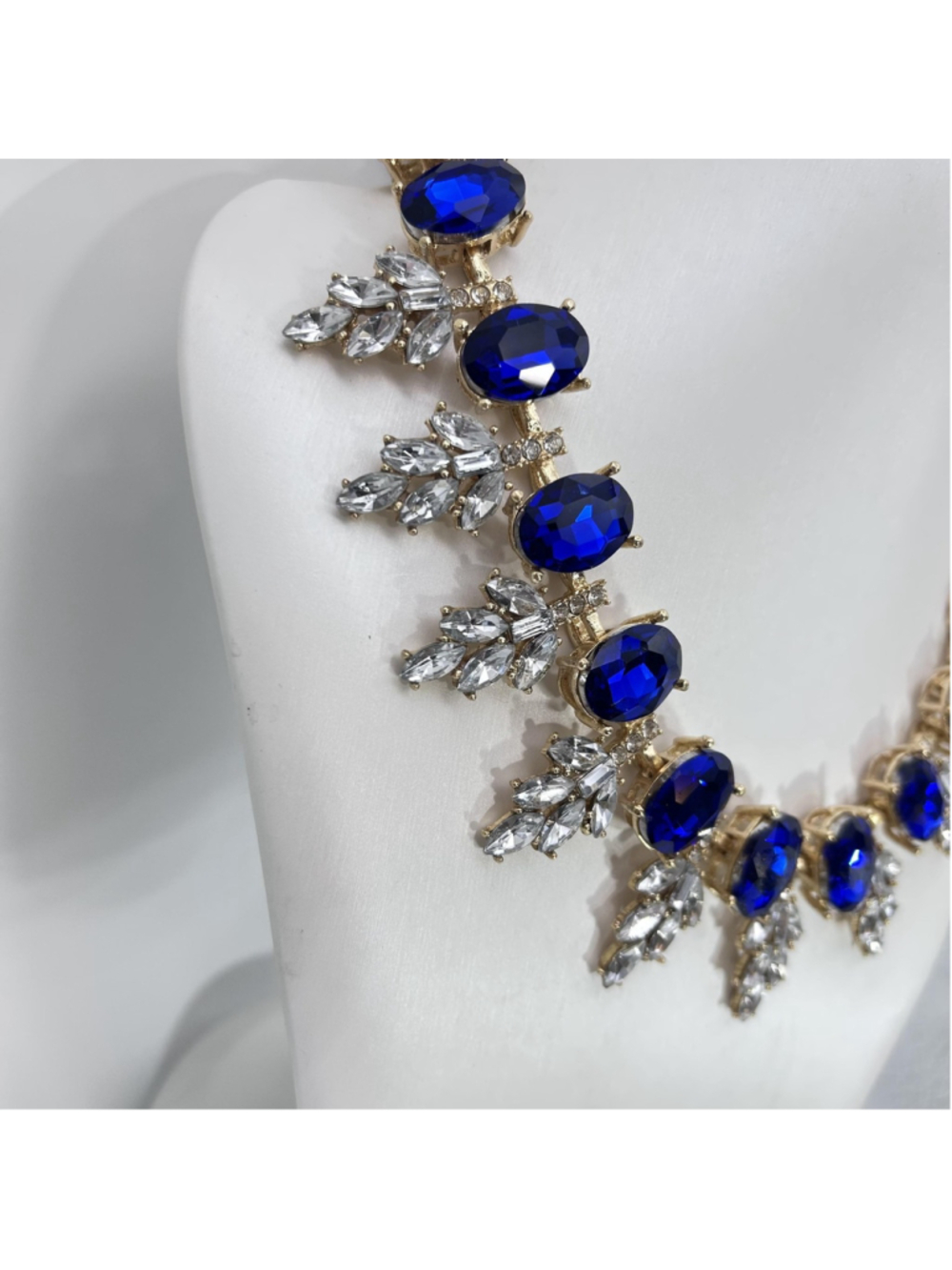 VTG Blue Rhinestone Statement Bib Necklace Gold Tone Crystal Prom Wedding Formal - Picture 2 of 12